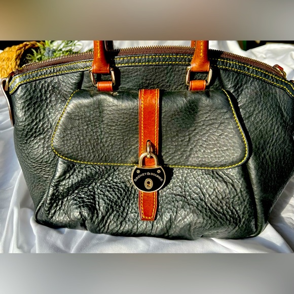 Dooney & Bourke Bags Dooney Bourke Black Satchel Bag With